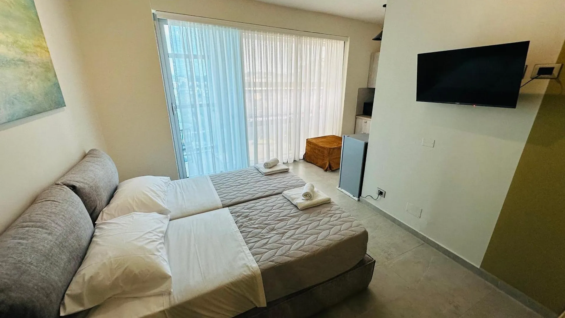 Stay-Five Rooms & Apartments Shkodër 0*,  Arnavutluk