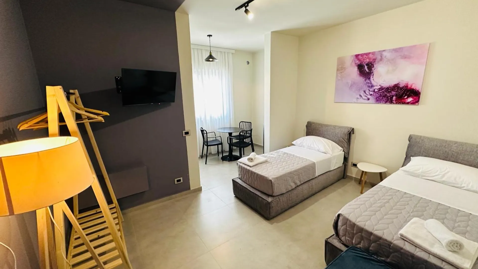 Stay-Five Rooms & Apartments Shkodër