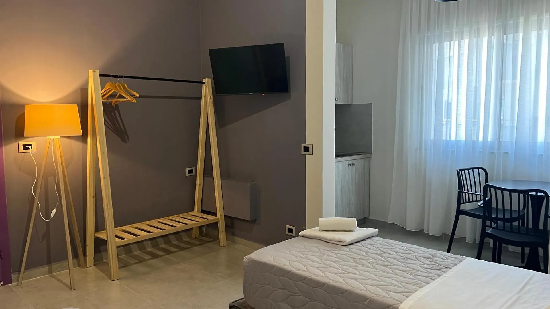 Stay-Five Rooms & Apartments Shkodër