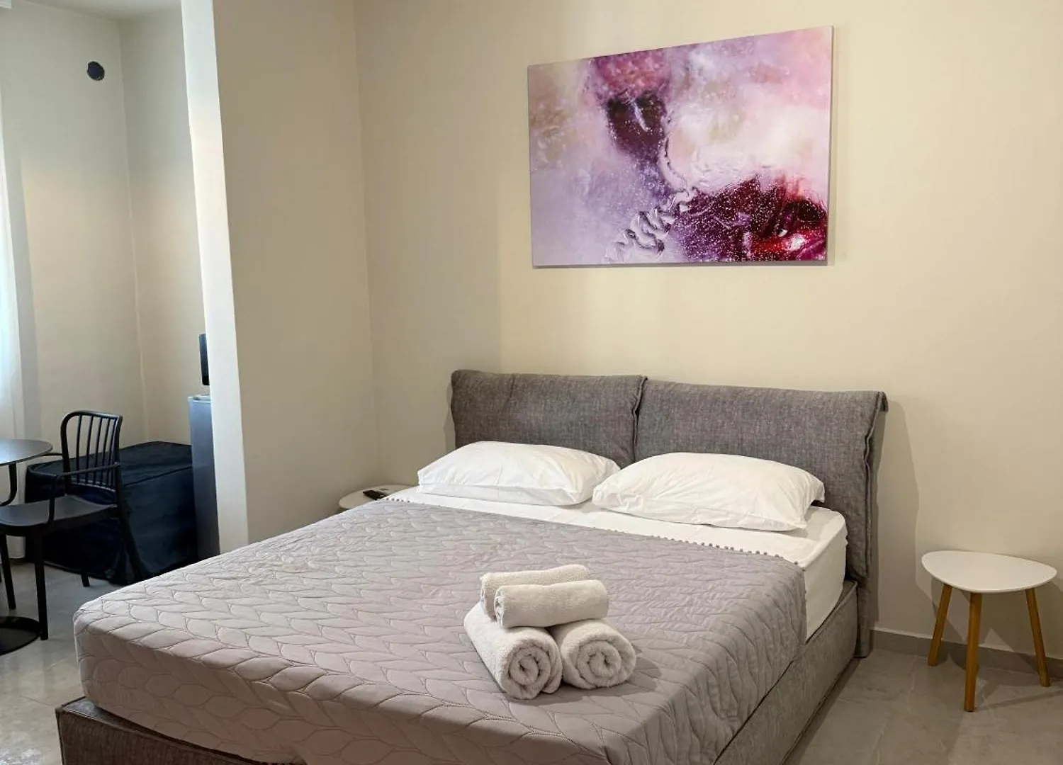 Stay-Five Rooms & Apartments Shkodër