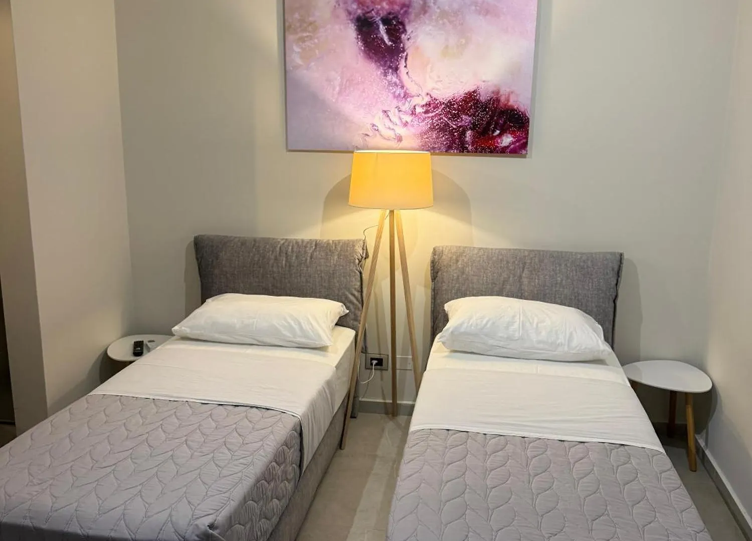 Stay-Five Rooms & Apartments Shkodër