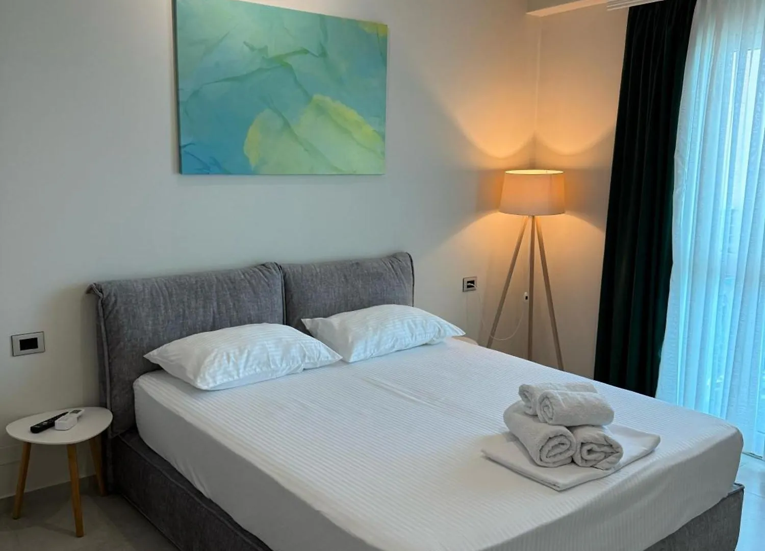 Stay-Five Rooms & Apartments Shkodër
