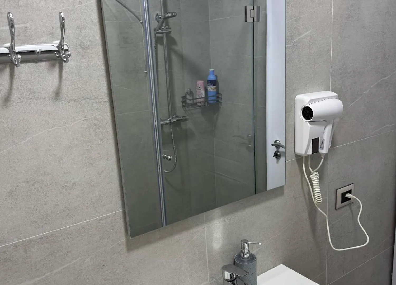 Stay-Five Rooms & Apartments Shkodër