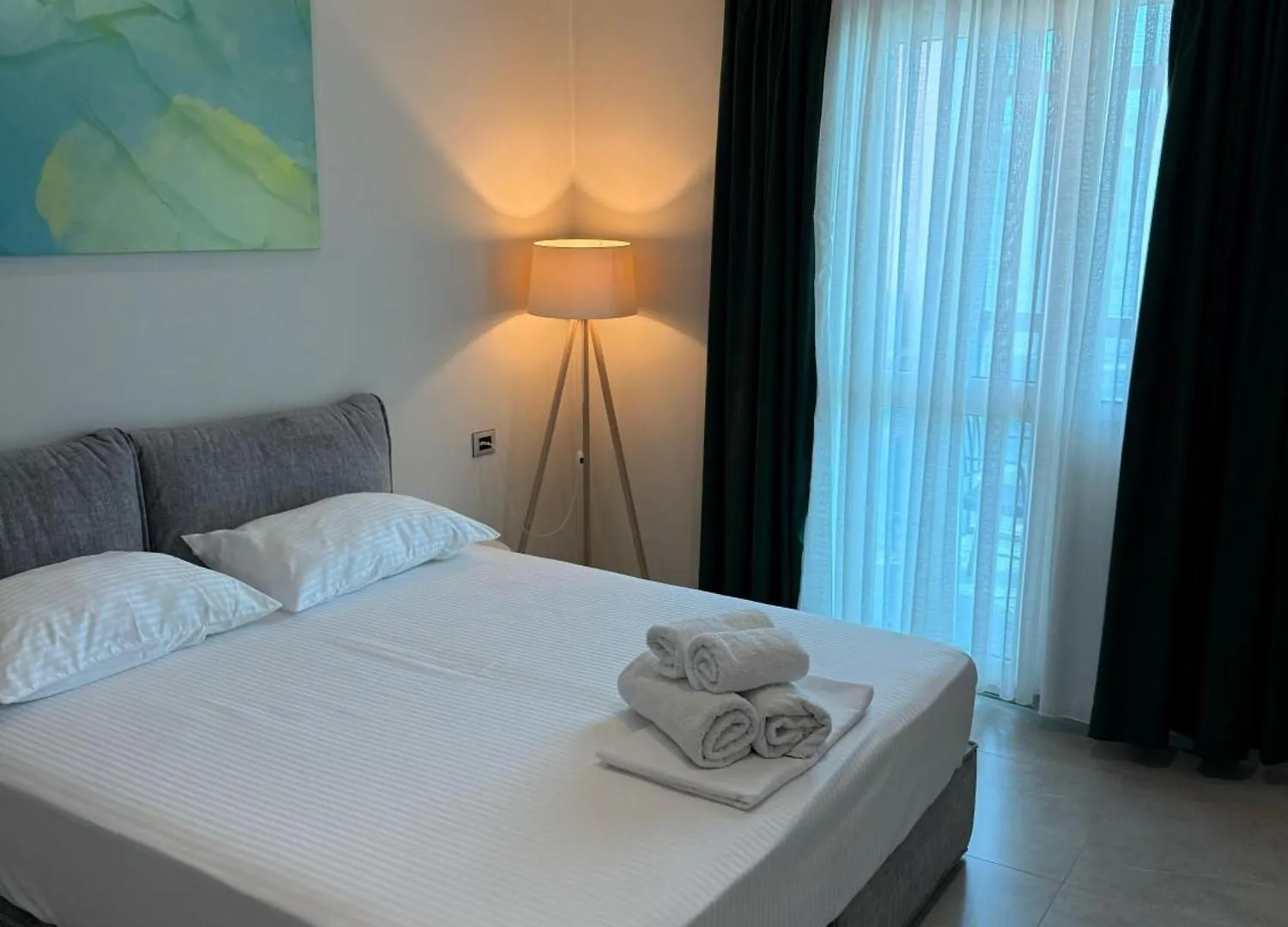 Stay-Five Rooms & Apartments Shkodër